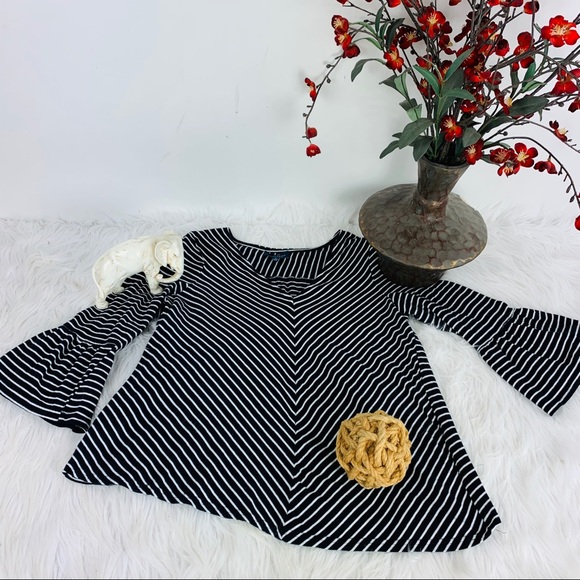 Lucky Brand Bell Sleeve Top V Neck Striped Black M - Picture 1 of 4